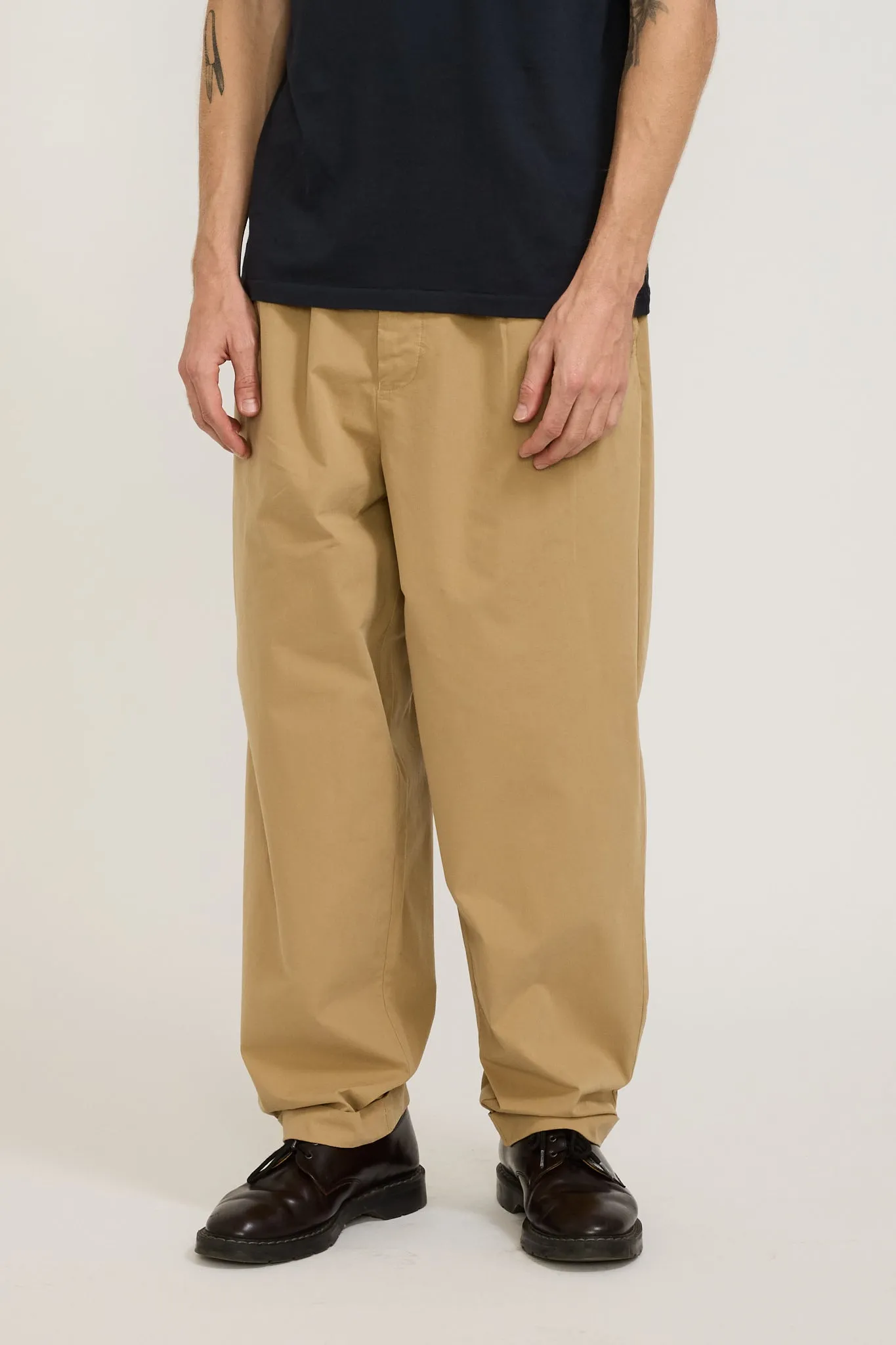 GOOD BASICS | Relaxed Fit Pleated Front Pants Khaki