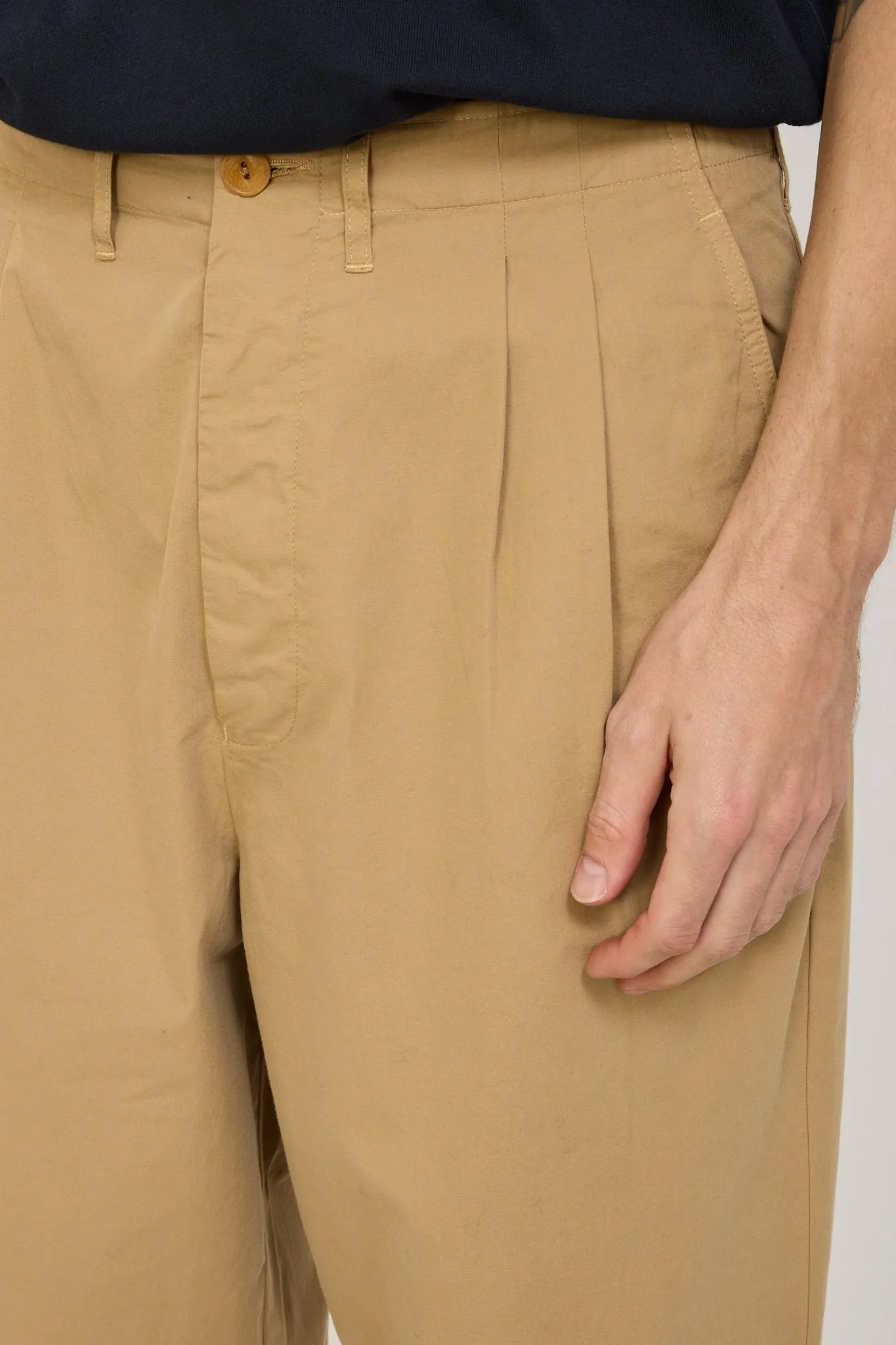 GOOD BASICS | Relaxed Fit Pleated Front Pants Khaki