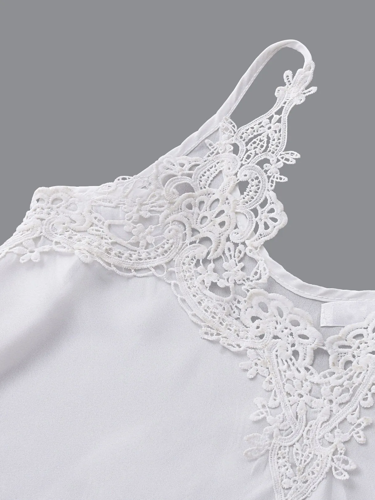 OEM ODM V-Neck Crochet Lace Embellished Sleeveless White Camis